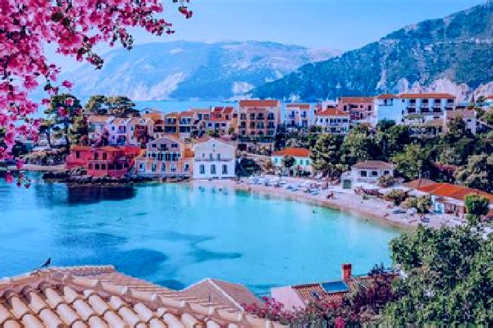 Layla, 25 — Escort in Kanali, Greece