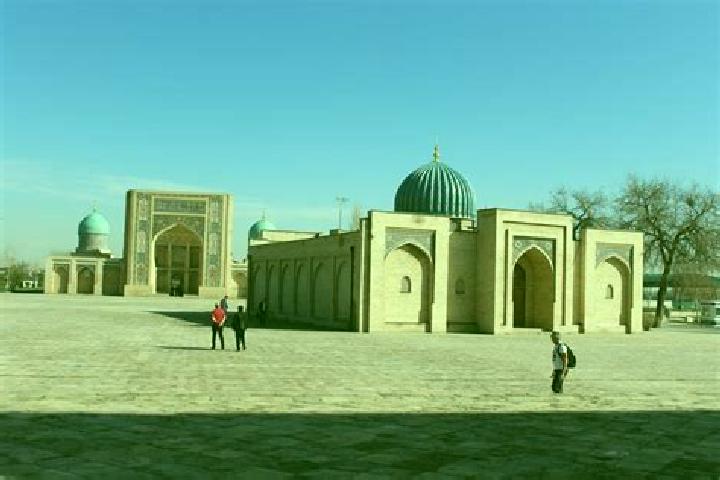 Layla, 25 — Escort in Muborak, Uzbekistan