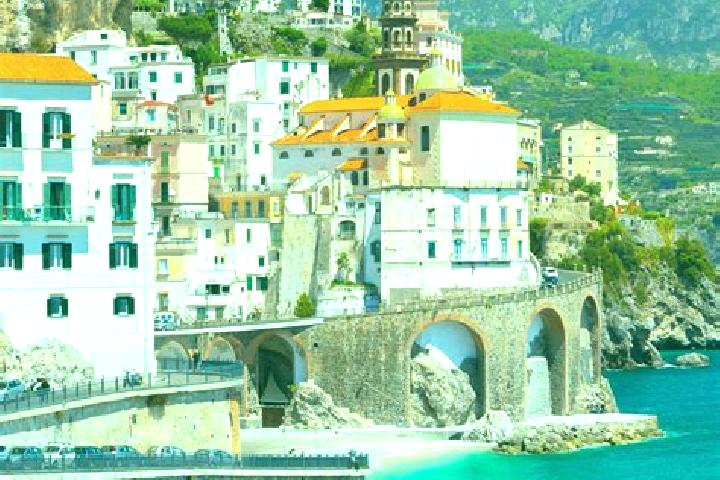 Layla, 25 — Escort in Ronco Canavese, Italy