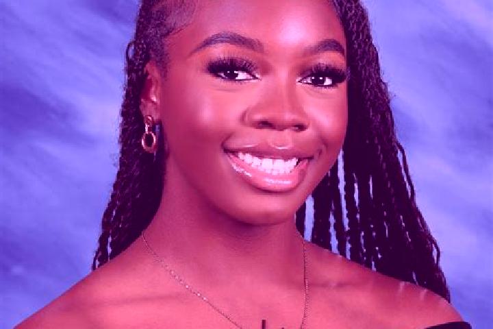 Layla, 25 — Escort in Tunnel Hill, United States