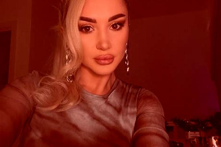 Layla, 26, a blonde amber-eyed slavic companion based in Seubersdorf. Offering GFE, A-Level, Couples, Travel Companion, Striptease. Available for incall and ...