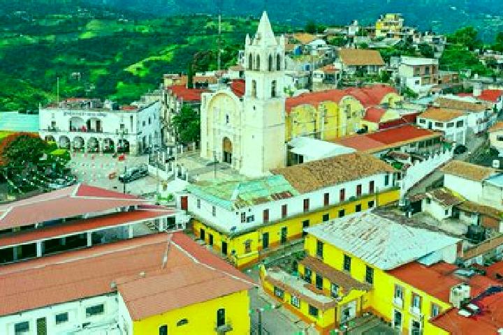 Layla, 26 — Escort in La Zacualpa, Mexico