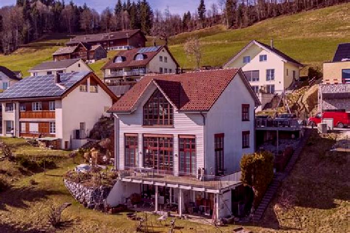 Layla, 26 — Escort in Waldstatt, Switzerland