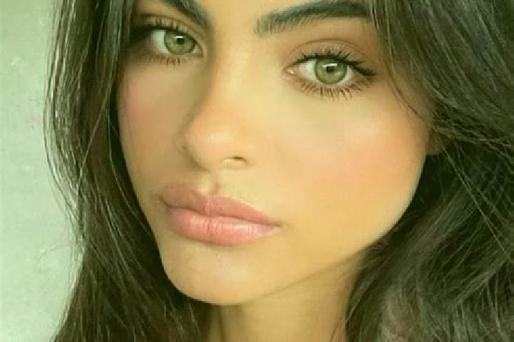 Layla, 27, a black hazel-eyed mixed companion based in Monghidoro. Offering Girlfriend Experience, Tantra, OWO, CIM, GFE. Available for incall and outcall, o...