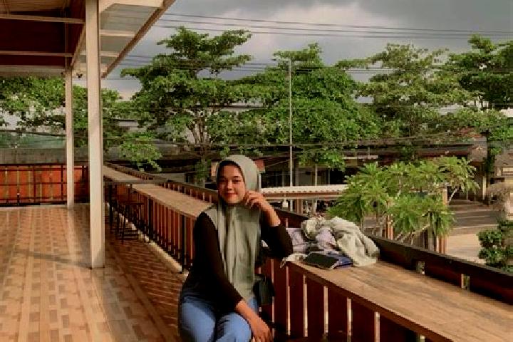 Layla, 27 — Escort in Jatiroto, Indonesia