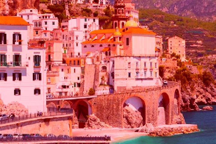 Layla, 27 — Escort in Rimella, Italy