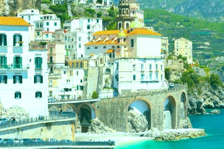 Layla, 27 — Escort in Santa Sofia d Epiro, Italy