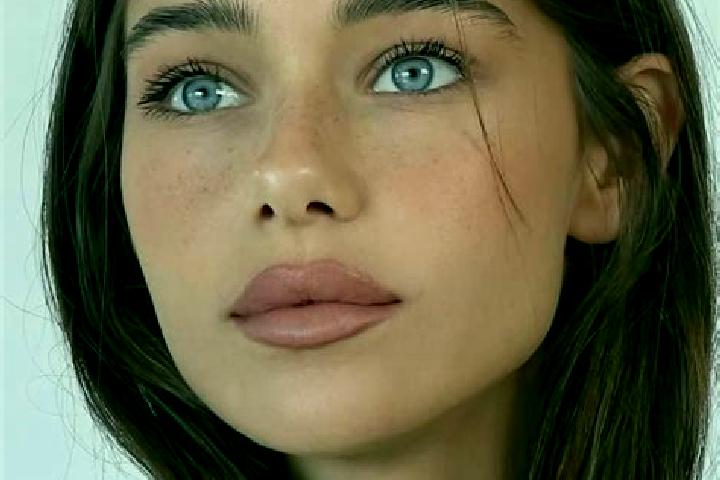 Layla, 28, a brunette amber-eyed indian companion based in Aija. Offering Deep French Kissing, Girlfriend Experience, Prostate Massage. Available for incall ...