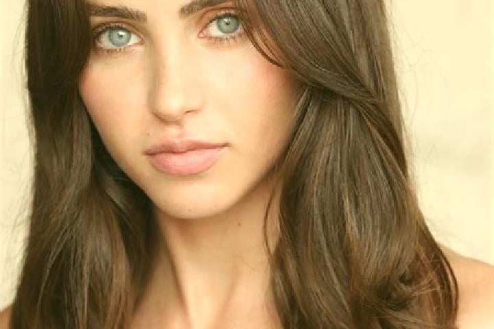 Layla, 28, a brunette grey-eyed middle eastern companion based in Kalakala. Offering Dinner Date, Couples, Girlfriend Experience, Prostate Massage. Available...
