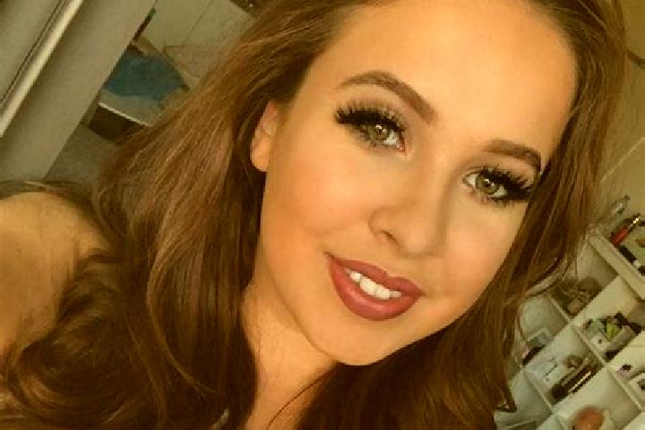 Layla, 28, a chestnut brown-eyed mediterranean companion based in Quimper. Offering Prostate Massage, Couples, Dinner Date. Available for incall and outcall,...