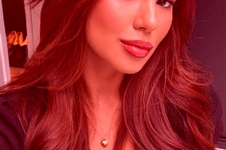 Layla, 28, a chestnut dark-eyed asian companion based in Whitford. Offering Prostate Massage, Deep French Kissing, Dinner Date, Party Girl. Available for inc...