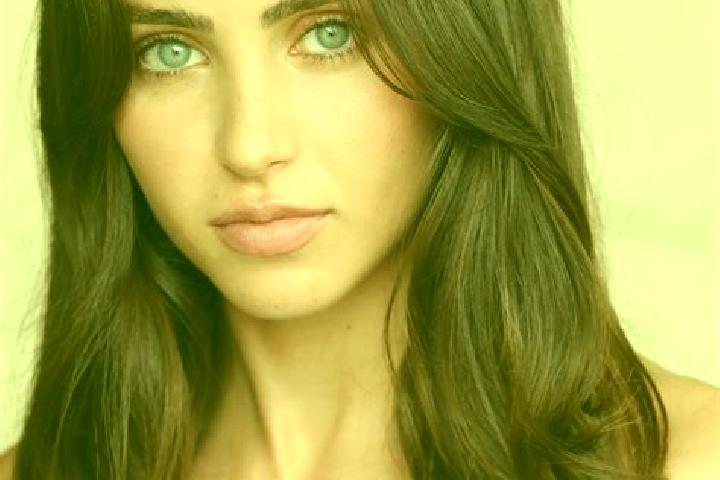 Layla, 28, a red brown-eyed european companion based in Sha ar Ha Amaqim. Offering Dinner Date, Roleplay, Tantra, Party Girl, Domination. Available for incal...