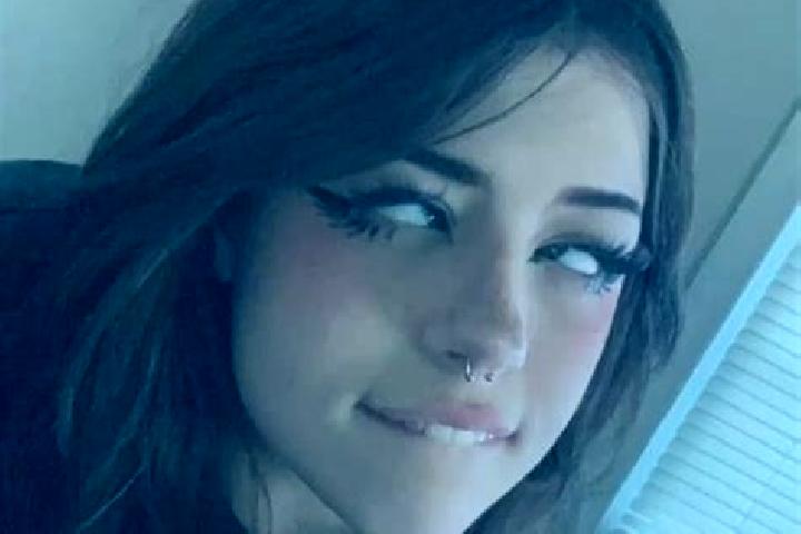 Layla, 28, a red grey-eyed european companion based in Akert. Offering Domination, Party Girl, OWO. Available for incall and outcall, overnight bookings avai...