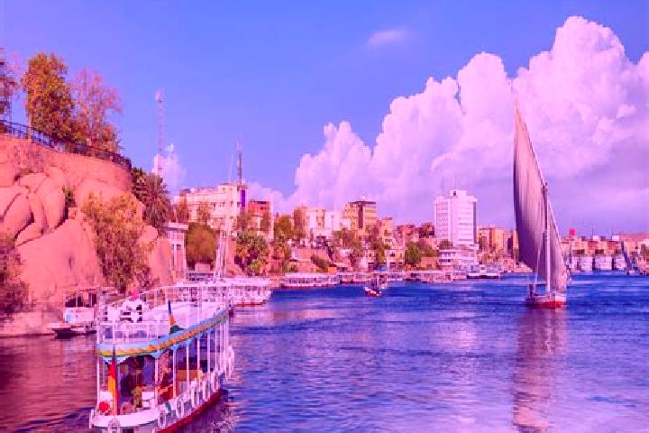 Layla, 28 — Escort in Dishna, Egypt