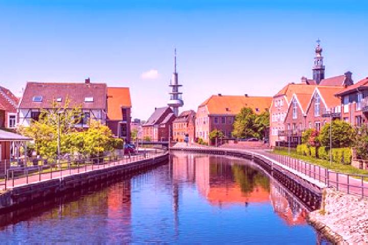 Layla, 28 — Escort in Emden, Germany
