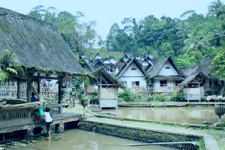 Layla, 28 — Escort in Nangoh Tonggoh, Indonesia
