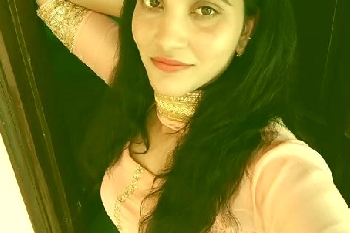 Layla, 28 — Escort in Samalkha, India