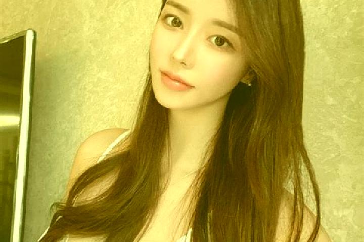 Layla, 28 — Escort in Sifangxi, China