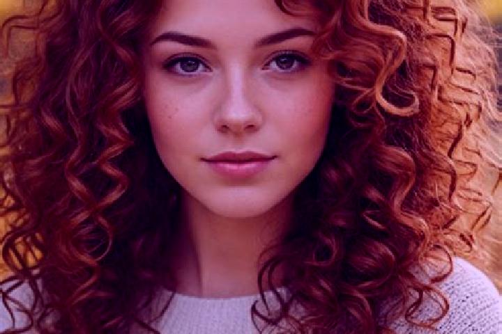 Layla, 29, a auburn grey-eyed slavic companion based in Puerto Asis. Offering Dinner Date, Travel Companion, Duos, Erotic Massage. Available for incall and o...
