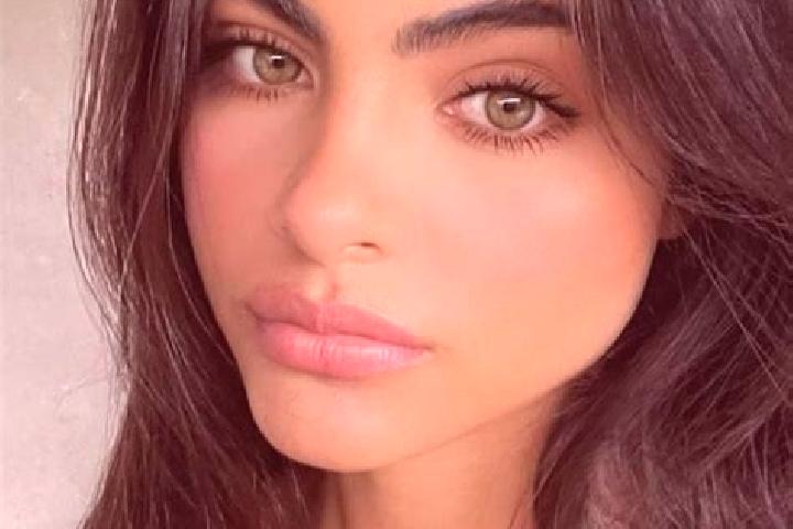 Layla, 29, a brunette green-eyed middle eastern companion based in Seelingstaedt. Offering BDSM, Girlfriend Experience, 69. Available for incall and outcall,...