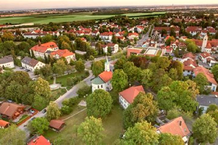 Layla, 29, a chestnut blue-eyed ebony companion based in Feldkirchen an der Donau. Offering BDSM, 69, Overnight. Available for incall and outcall, overnight ...