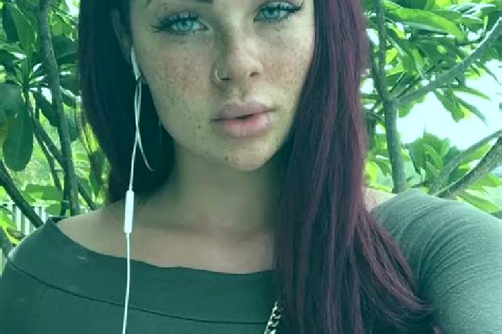 Layla, 29, a red green-eyed caribbean companion based in Horiult. Offering 69, BDSM, Girlfriend Experience, Tantra, Travel Companion. Available for incall an...