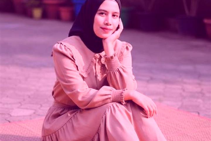 Layla, 29 — Escort in Karangsono, Indonesia