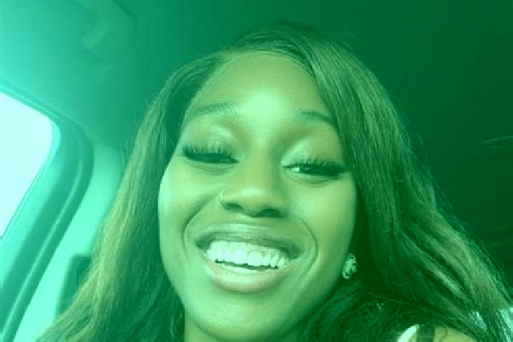 Layla, 29 — Escort in Lexy, France