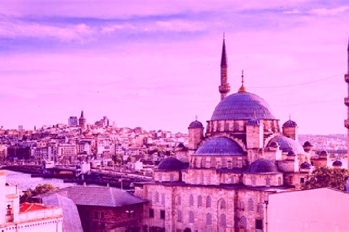 Layla, 29 — Escort in Tarabya, Turkey