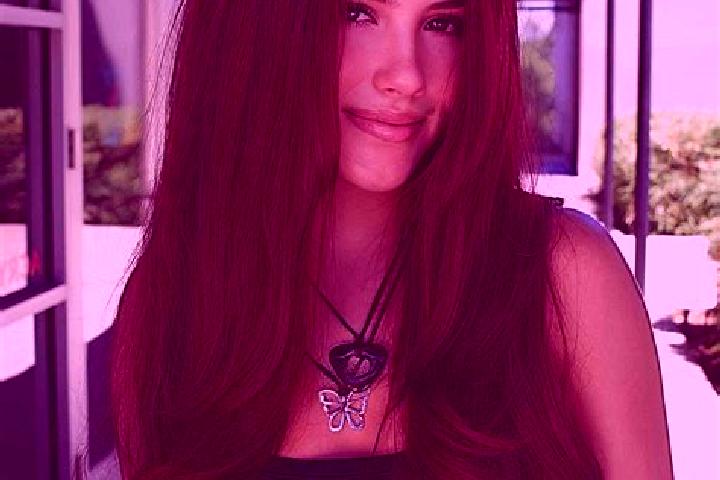 Layla, 30, a auburn dark-eyed indian companion based in Dole. Offering Massage, Roleplay, BDSM. Available for incall and outcall, overnight bookings available.
