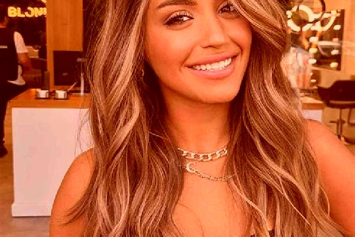 Layla, 30, a dark blonde brown-eyed mixed companion based in Mayyil. Offering Roleplay, Couples, Prostate Massage, Fetish, Overnight. Available for incall an...