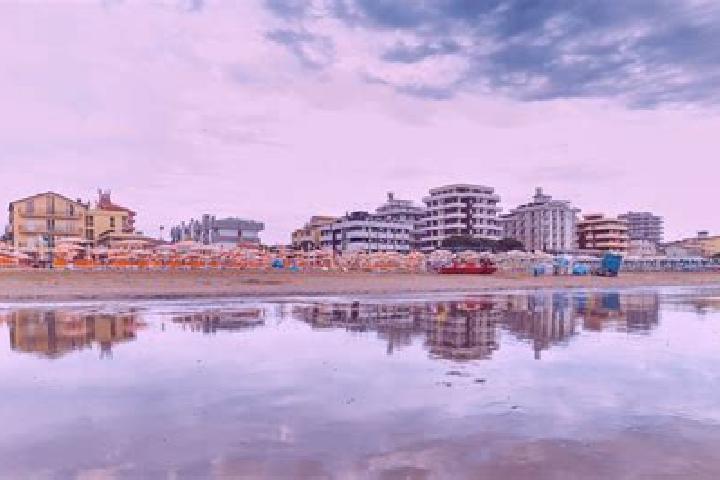 Layla, 30 — Escort in Bellaria-Igea Marina, Italy