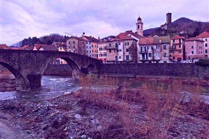 Layla, 30 — Escort in Campo Ligure, Italy