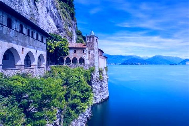 Layla, 30 — Escort in Madonna del Sasso, Italy