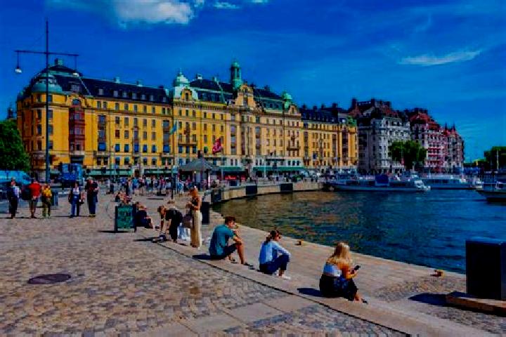 Layla, 30 — Escort in OElmbrotorp, Sweden