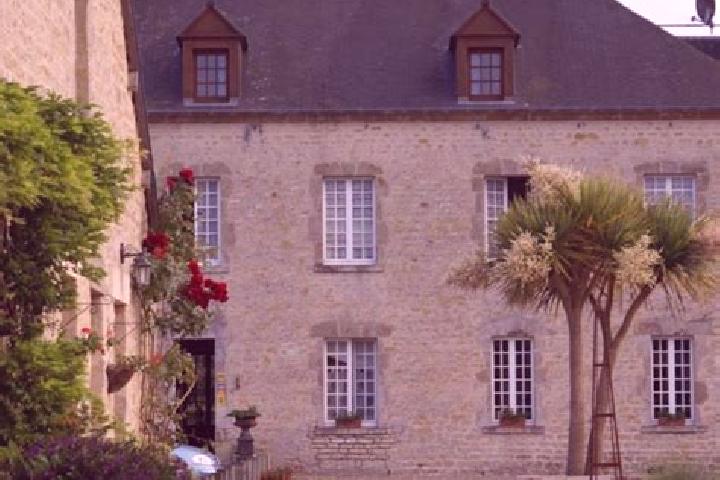 Layla, 30 — Escort in Urville-Nacqueville, France