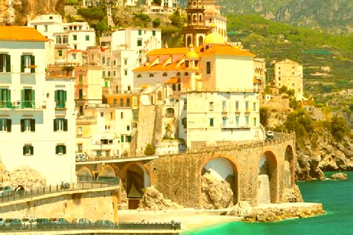 Layla, 30 — Escort in Villa, Italy