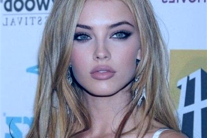 Layla, 31, a blonde hazel-eyed caucasian companion based in Merrionette Park. Offering Roleplay, Massage, Fetish, Couples. Available for incall and outcall, ...