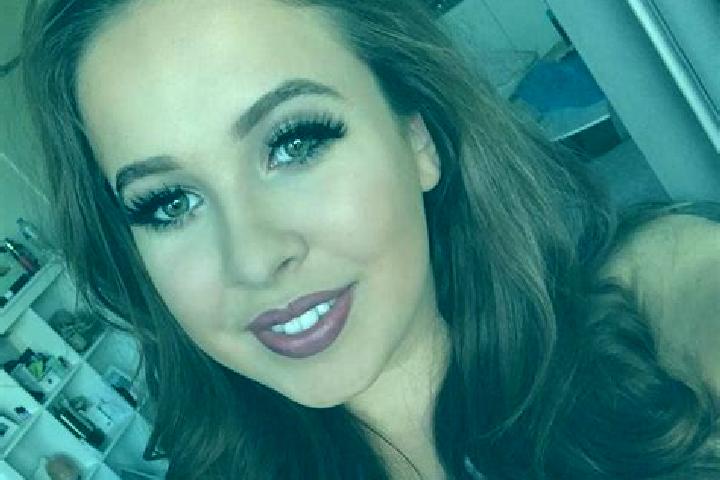 Layla, 31, a brunette amber-eyed european companion based in Pippa Passes. Offering Girlfriend Experience, Roleplay, Dinner Date, A-Level, Prostate Massage. ...