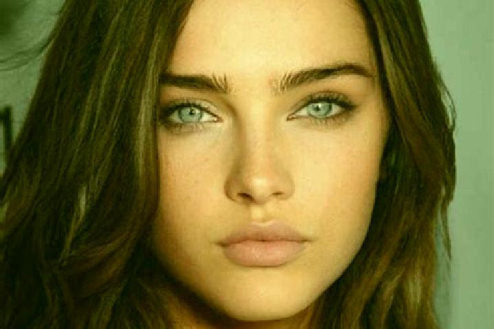 Layla, 31, a brunette blue-eyed mixed companion based in Potim. Offering Roleplay, Deep French Kissing, Striptease. Available for incall and outcall, overnig...