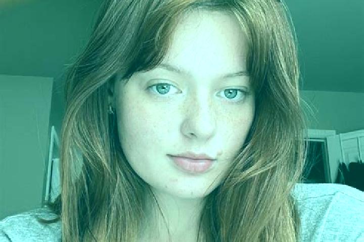 Layla, 31, a red blue-eyed mediterranean companion based in Biuiten. Offering Domination, OWO, Dinner Date. Available for incall and outcall, overnight booki...