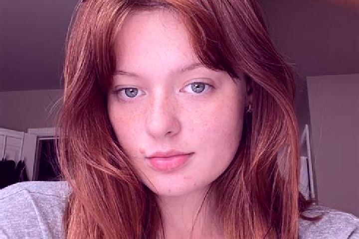 Layla, 31, a red brown-eyed mediterranean companion based in Kuttyattur. Offering Erotic Massage, Girlfriend Experience, Dinner Date, Domination, Prostate Ma...