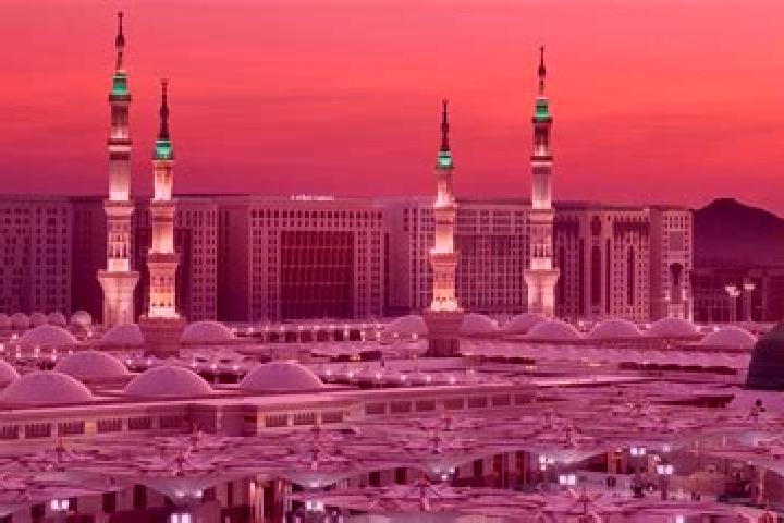 Layla, 31 — Escort in Madinah, Saudi Arabia