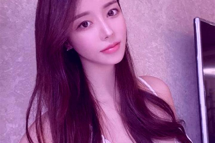 Layla, 31 — Escort in Tanahedang, Indonesia