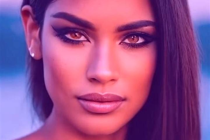 Layla, 32, a black dark-eyed latina companion based in Zyukayka. Offering Party Girl, Prostate Massage, Massage. Available for incall and outcall, day and ev...