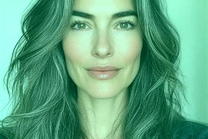 Layla, 32, a brunette grey-eyed mixed companion based in Daokou. Offering GFE, Travel Companion, Duos. Available for incall and outcall, day and evening dates.