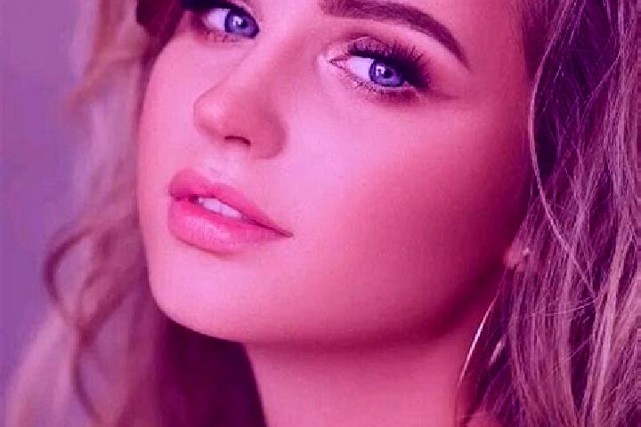Layla, 32, a dark blonde blue-eyed slavic companion based in Villa Mercedes. Offering Duos, OWO, Party Girl. Available for incall and outcall, day and evenin...