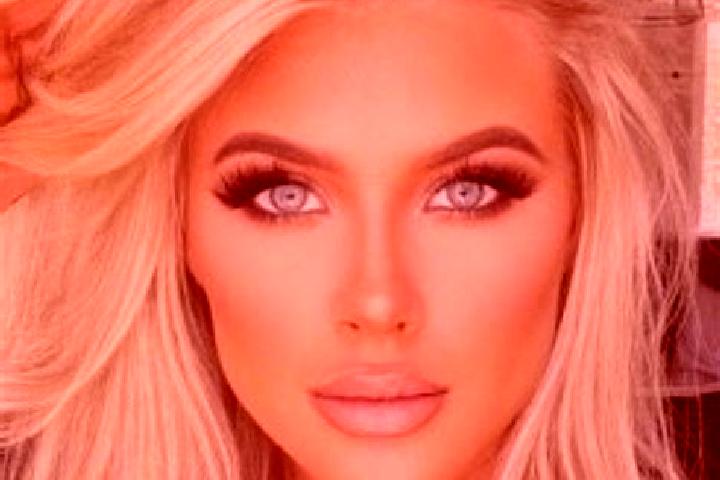 Layla, 32, a platinum blonde amber-eyed mediterranean companion based in Kelso. Offering Couples, Roleplay, Erotic Massage. Available for incall and outcall,...