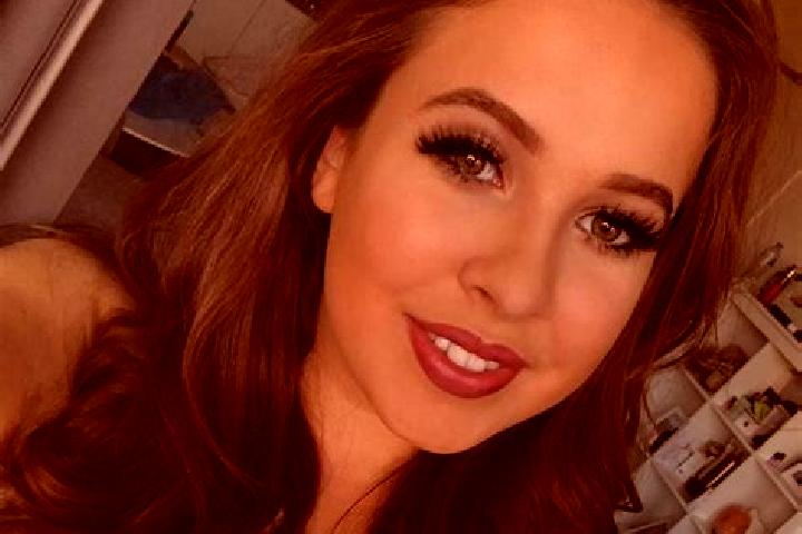 Layla, 32, a red amber-eyed mixed companion based in Kere. Offering A-Level, Striptease, Erotic Massage. Available for incall and outcall, day and evening da...