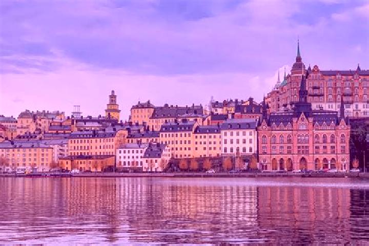 Layla, 32 — Escort in Hallaryd, Sweden